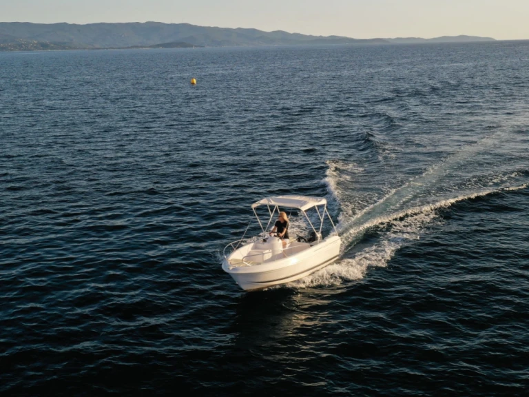 Bootsverleih B2 Marine CAP FERRET 472 SUNDECK Ajaccio Samboat
