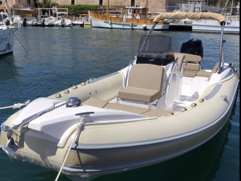 Schlauchboot mieten in Marseille zum besten Preis