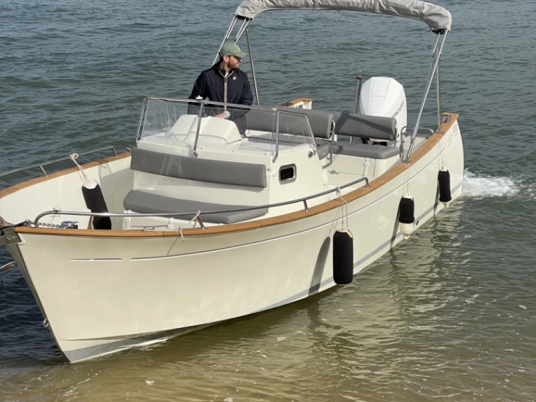 Motorboot mit oder ohne Skipper Rhea mieten in Lège-Cap-Ferret