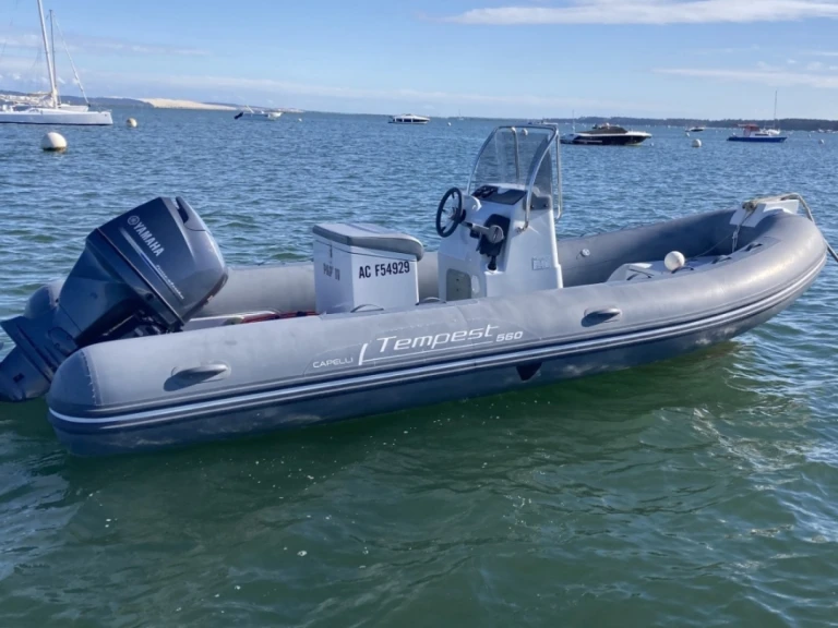 Schlauchboot mit oder ohne Skipper Capelli mieten in Grand Piquey