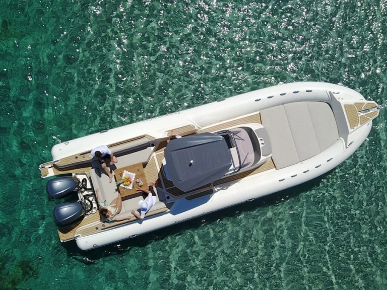 Capelli Tempest 1000 CC mieten Port de Saint-Cyprien Méditerranée