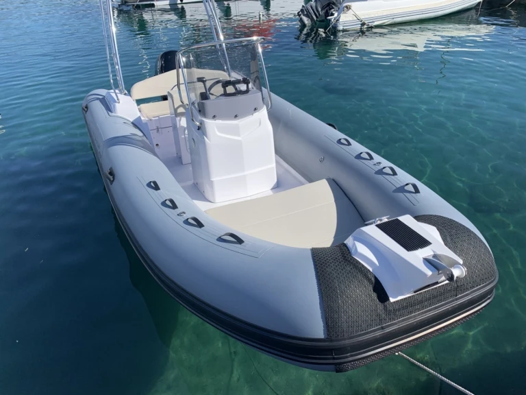 Schlauchboot mieten in Propriano - Capelli Capelli 570 Luxe