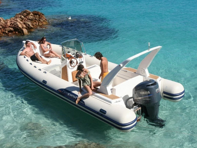 Schlauchboot mit oder ohne Skipper Capelli mieten in Porto-Vecchio