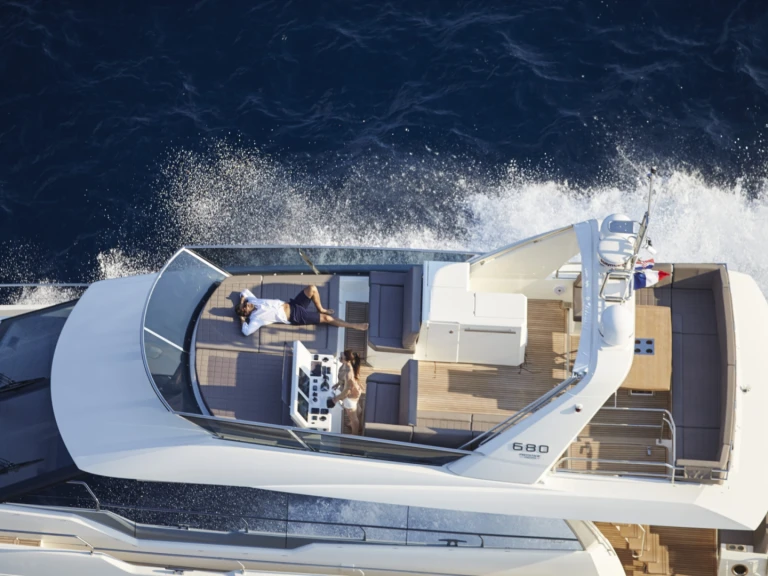 Prestige Prestige 680 mieten Antibes