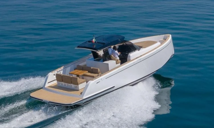 Pardo Yachts Pardo 38 mieten Beaulieu-sur-Mer