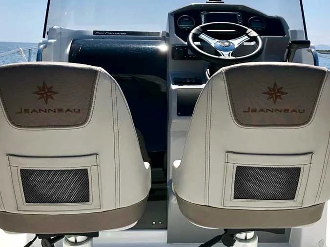 Motorboot mieten in Antibes - Jeanneau Cap Camarat 6.5 Style