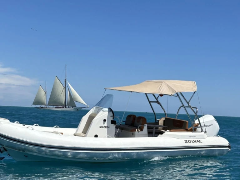 Schlauchboot mieten in Antibes - Zodiac Medline 6.8