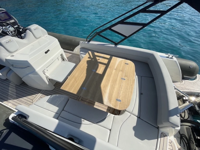Ein Bwa SPORT 33 mieten in Marine de Sant'Ambrogio