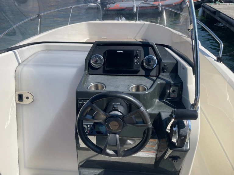 Motorboot mit oder ohne Skipper Quicksilver mieten in La Madrague