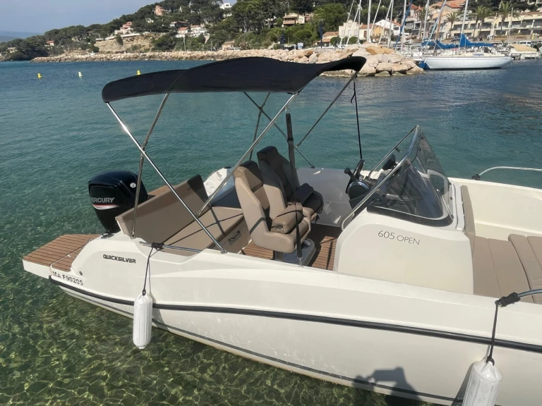 Motorboot mit oder ohne Skipper Quicksilver mieten in La Madrague