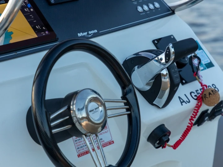 Vermietung Motorboot Quicksilver mit Führerschein