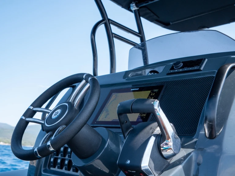 Motorboot mieten in Porto Pollo zum besten Preis