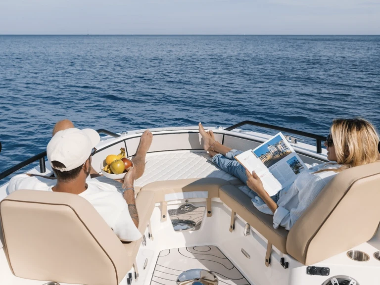 Schlauchboot mieten in Port Grimaud zum besten Preis