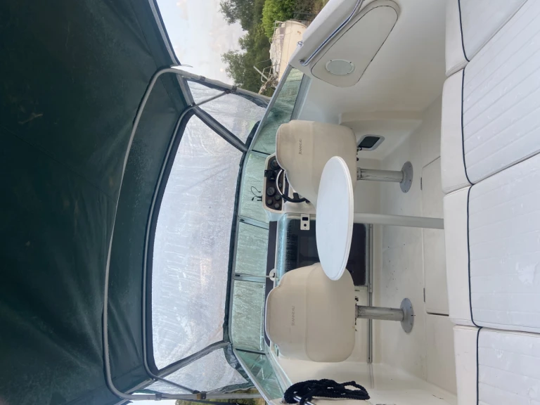 Motorboot mit oder ohne Skipper Jeanneau mieten in Bénodet