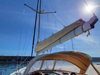 YachtCharter in Port Grimaud - Jeanneau New Co Jeanneau Sun Odyssey 49 auf SamBoat