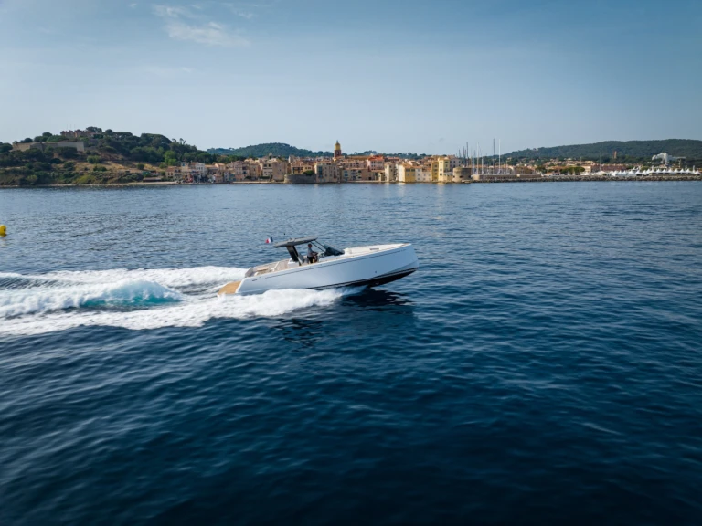 Ein Pardo Yachts Pardo 38 mieten in Port Grimaud