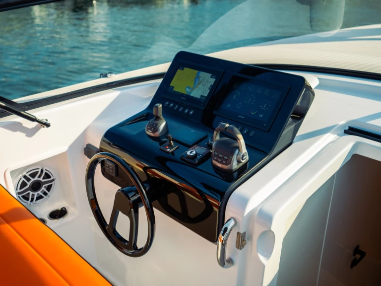 Motorboot mit oder ohne Skipper VanDutch mieten in Sainte-Maxime