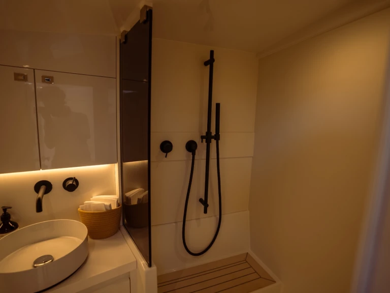 Vermietung Motorboot VanDutch mit Führerschein