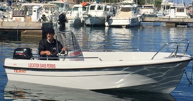 Motorboot mieten in Galéria zum besten Preis