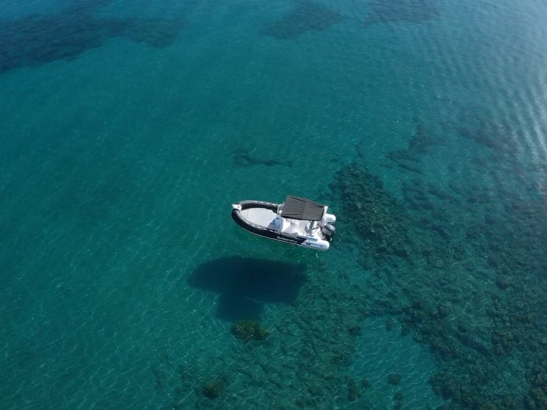 Schlauchboot mit oder ohne Skipper Capelli mieten in Latchi