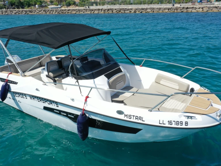 Motorboot mit oder ohne Skipper Karnic mieten in Latchi
