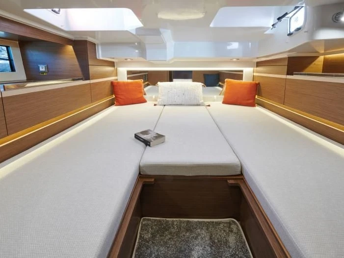 YachtCharter in Ajaccio - Jeanneau Cap Camarat 10.5 WA série 2 auf SamBoat
