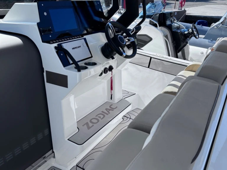 Vermietung Schlauchboot Zodiac mit Führerschein