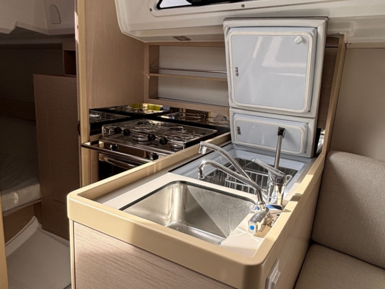 Segelboot mit oder ohne Skipper Bénéteau mieten in Ajaccio