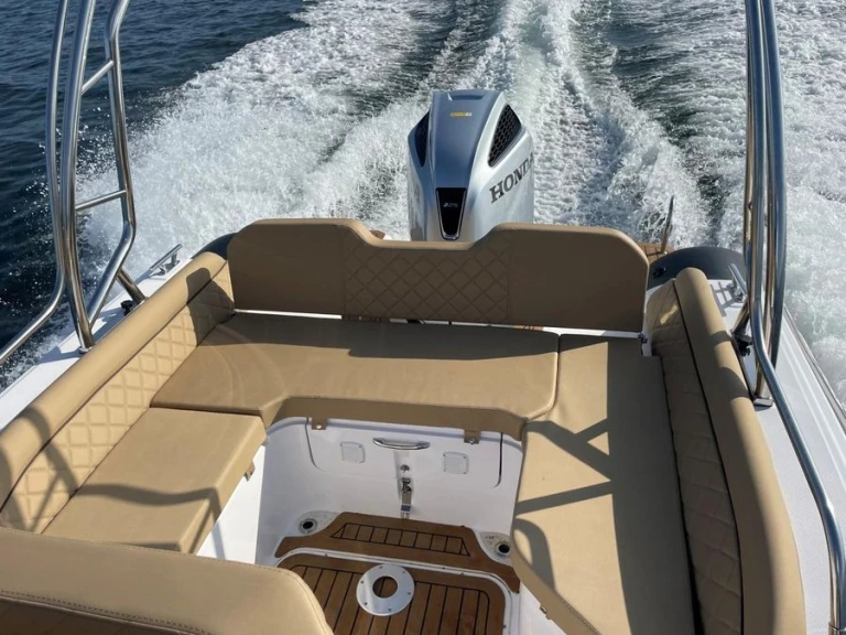 Schlauchboot mit oder ohne Skipper Salpa mieten in Cogolin
