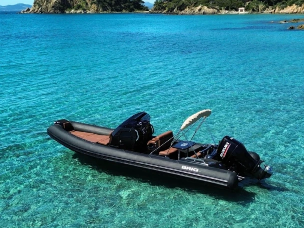 Ein Brig Eagle 8 mieten in Hyères