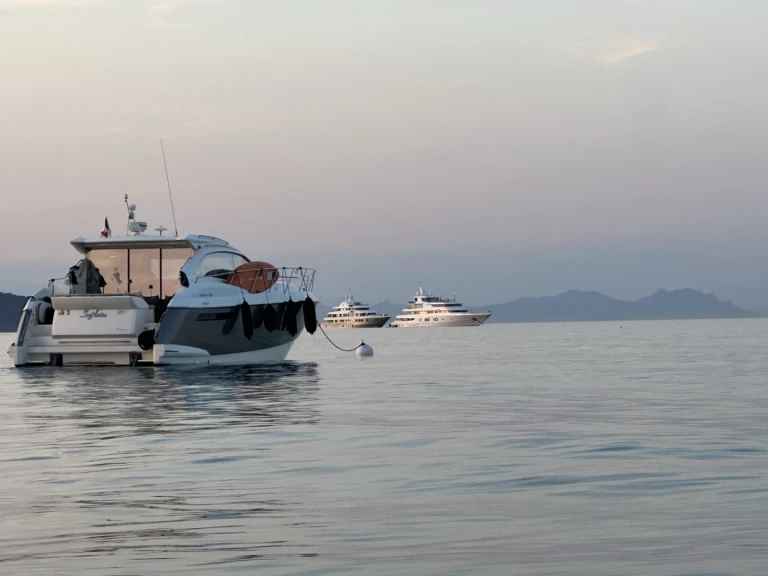 Vermietung Yacht Absolute Yachts mit Führerschein