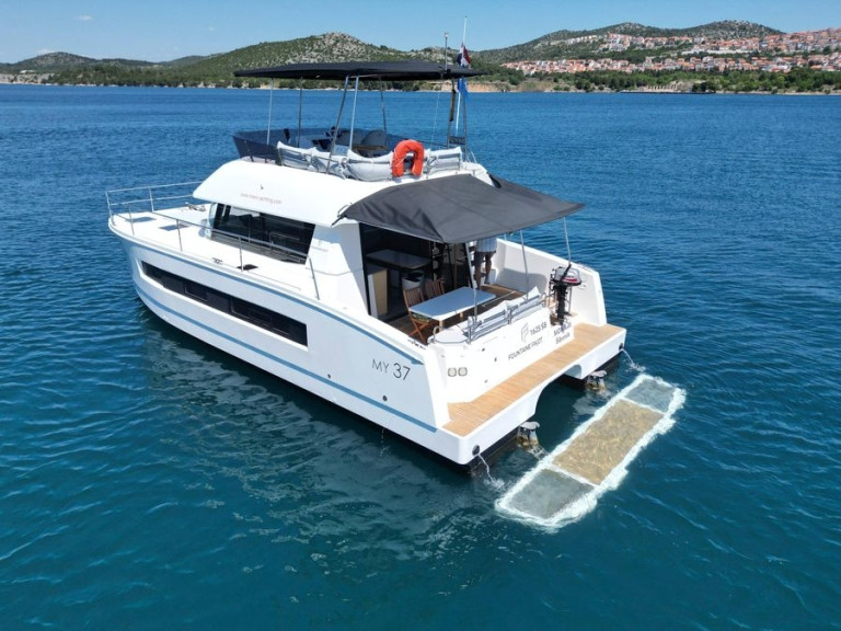 Katamaran mit oder ohne Skipper Fountaine Pajot mieten in Saint-Raphaël