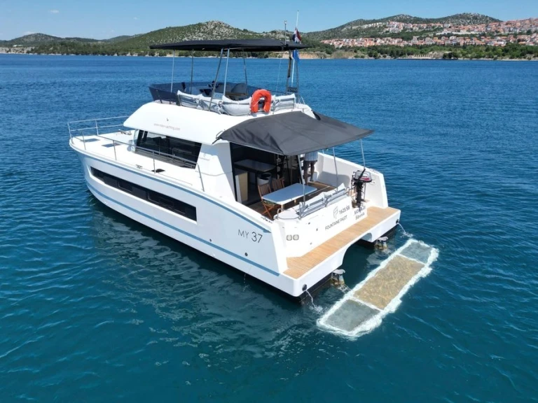 Katamaran mit oder ohne Skipper Fountaine Pajot mieten in Saint-Raphaël