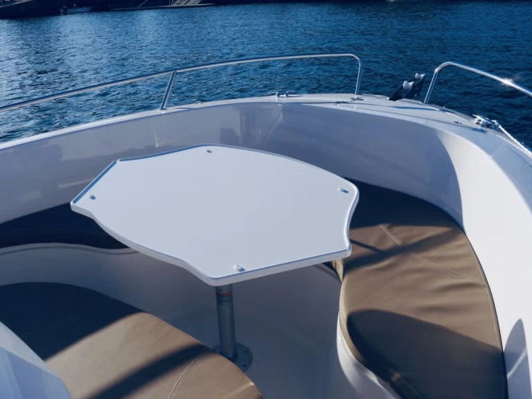 Vermietung Motorboot Pacific Craft mit Führerschein