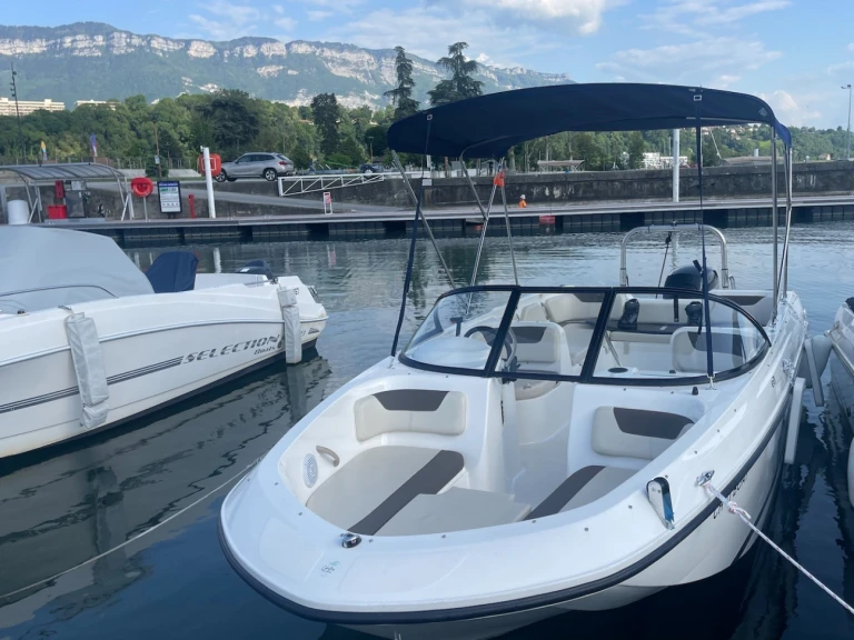 Vermietung Motorboot Bayliner mit Führerschein