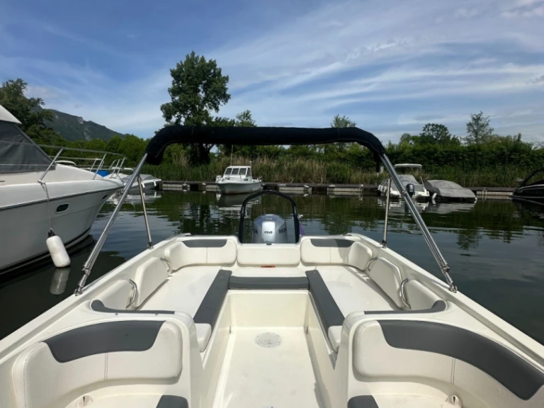 Bayliner Element E7 mieten Viviers-du-Lac