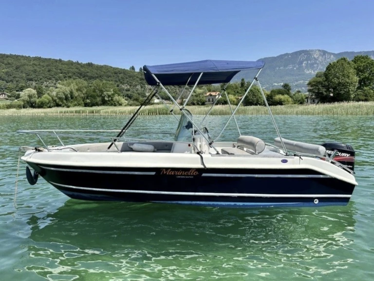 Motorboot mieten in Aix-les-Bains zum besten Preis