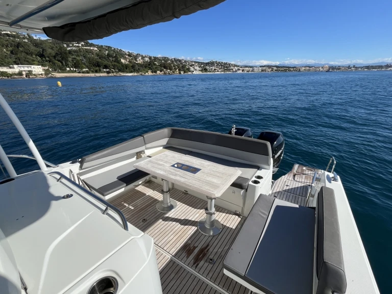 Motorboot mieten in Cannes zum besten Preis