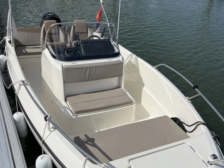 YachtCharter in Ouistreham - Quicksilver Activ 605 Open auf SamBoat