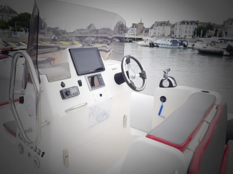 YachtCharter in La Baule-Escoublac - Zodiac Club 750 auf SamBoat