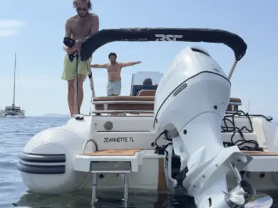 Schlauchboot mieten in Hyères zum besten Preis
