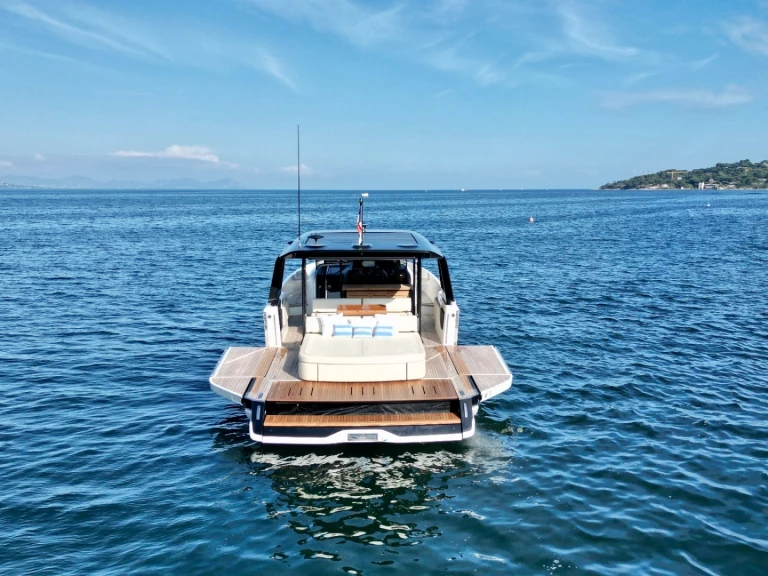 Bootsverleih Cranchi Cranchi A46 Saint-Tropez Samboat