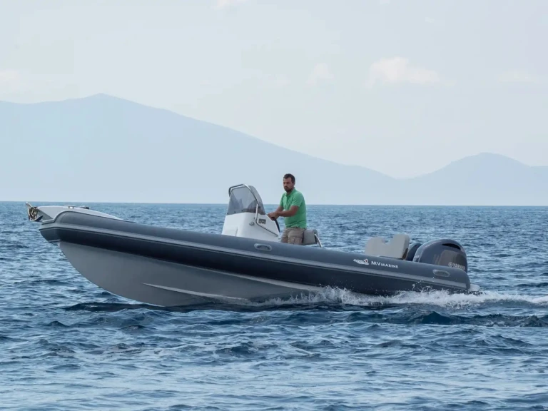 Bootsverleih Motonautica-Vesuviana MV 700 Marseille Samboat