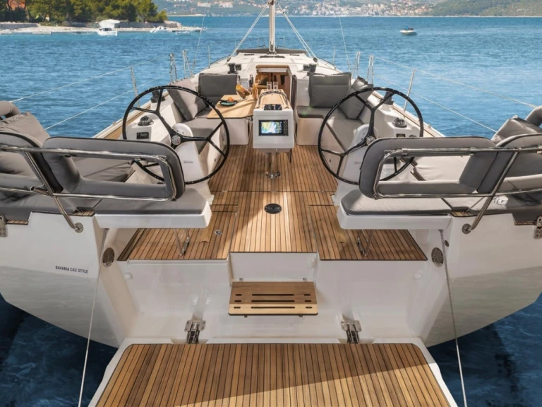 Bavaria Bavaria C42 mieten Ouistreham
