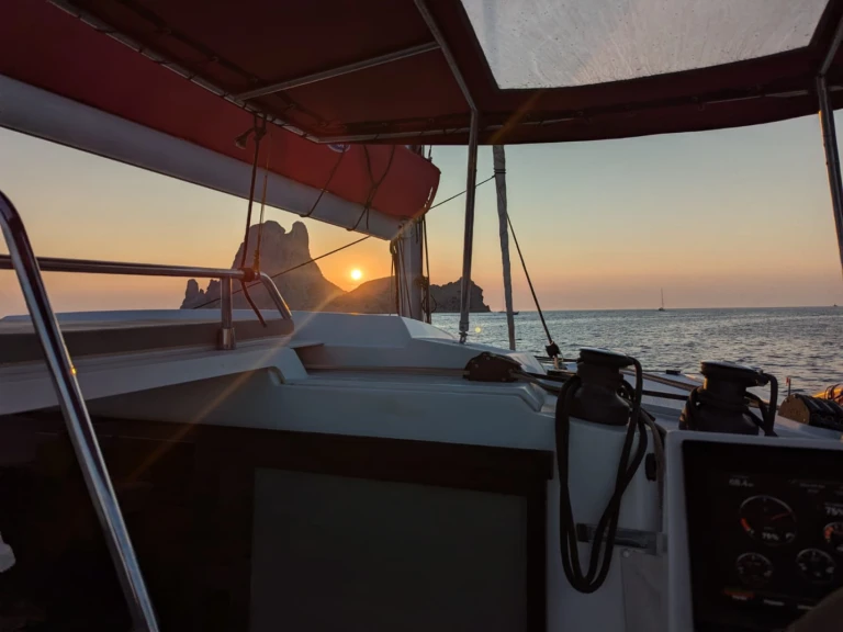 Fountaine Pajot Astrea 42 mieten Sant Antoni de Portmany