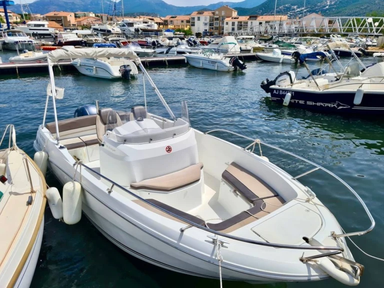 Bootsverleih Jeanneau Cap Camarat 6.5 Style Saint-Florent Samboat