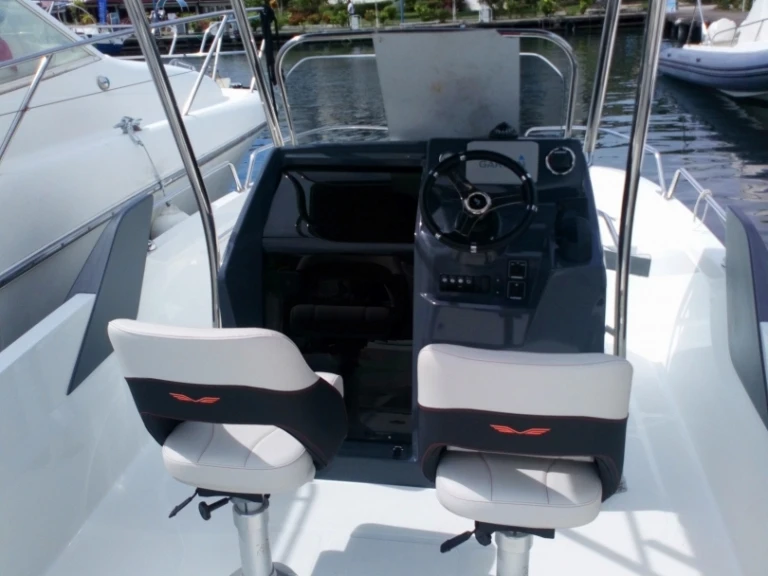 Motorboot mit oder ohne Skipper Quicksilver mieten in Les Trois-Îlets