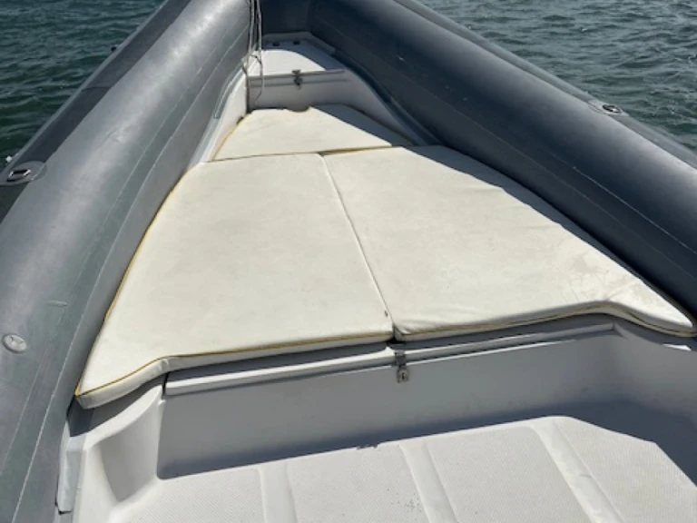 Boot mieten Piraillan günstig Sacs S 750 Madras
