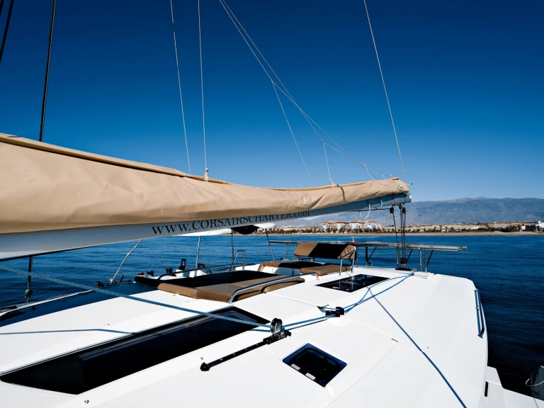 Katamaran mieten in Sant Antoni de Portmany - Fountaine Pajot Helia 44