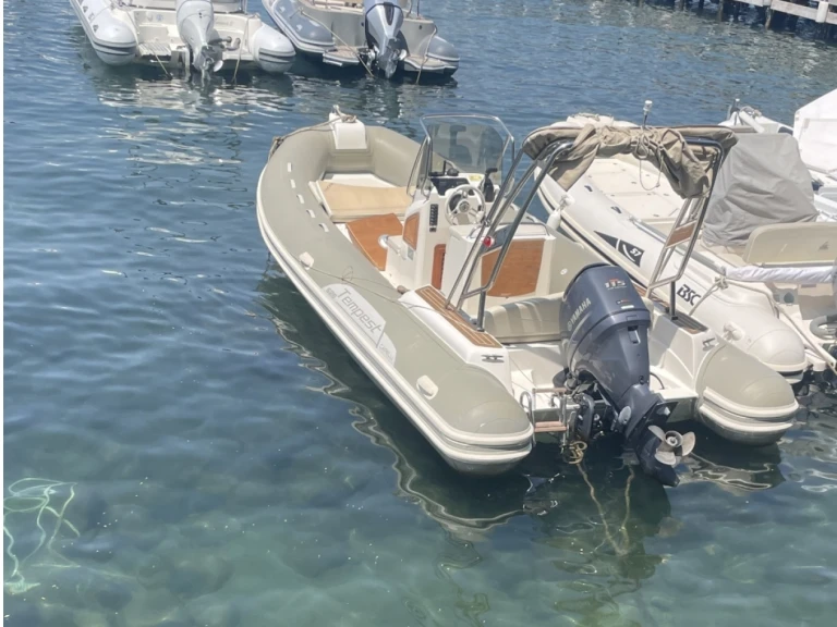 YachtCharter in Lège-Cap-Ferret - Capelli Tempest 626 Ivory auf SamBoat